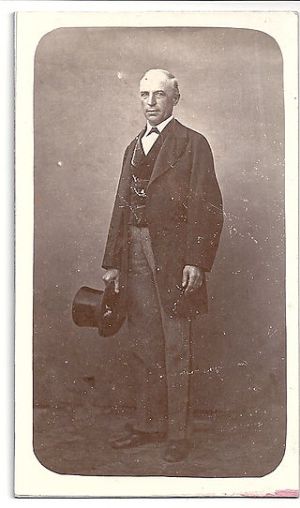 320px-Retrato_en_papel_leptográfico,_en_el_estudio_de_José_Martínez_Sánchez_(fotógrafo)._Hacia_el_año_1867.